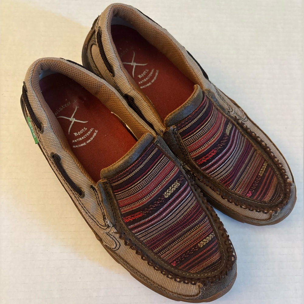 Twisted X Women’s Moc Toe Slip On Shoes Brown Canvas Western Size 7.5 Boho - Picture 2 of 11